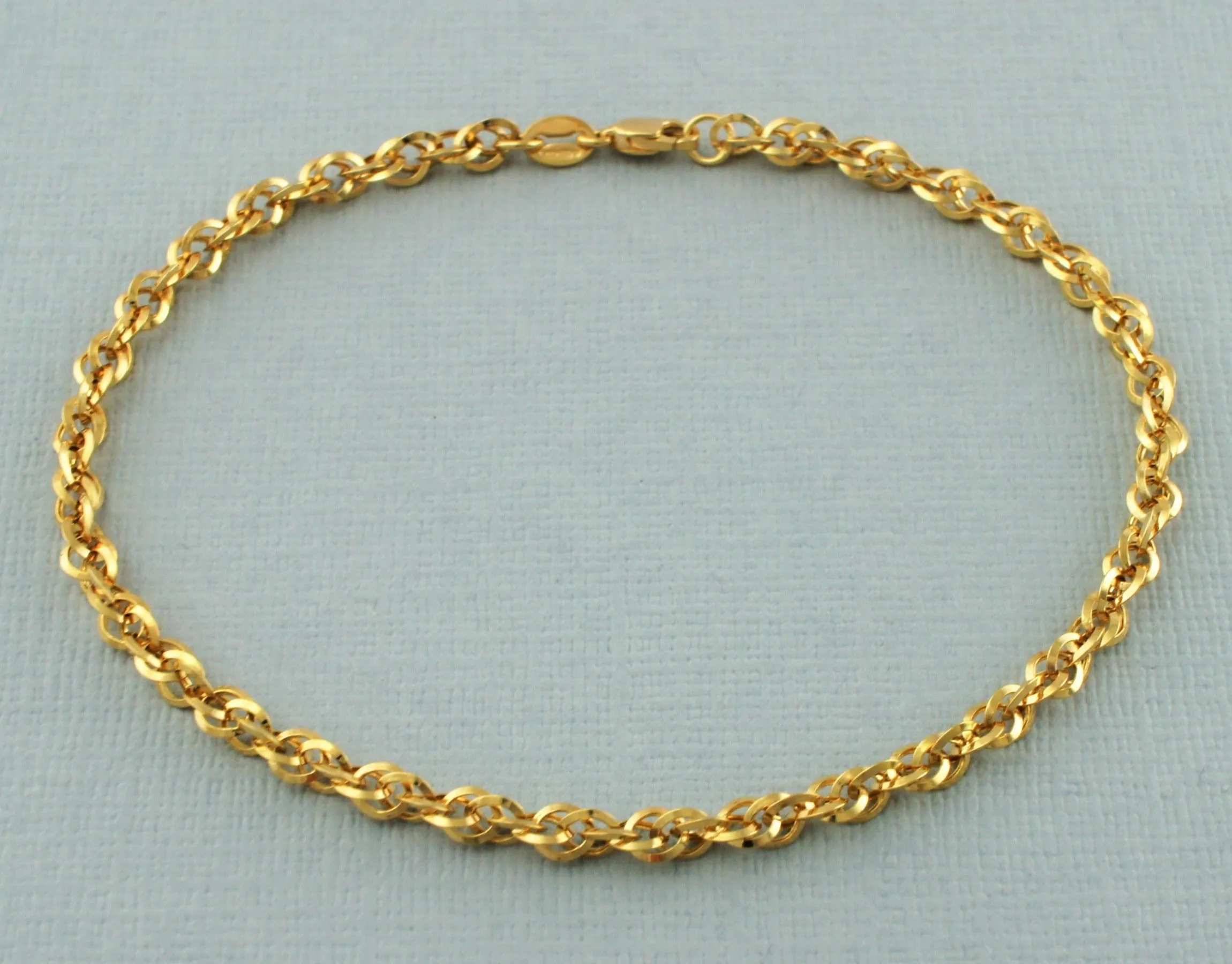 9ct Yellow Gold Diamond Cut Prince Of Wales Bracelet 7.5 inch