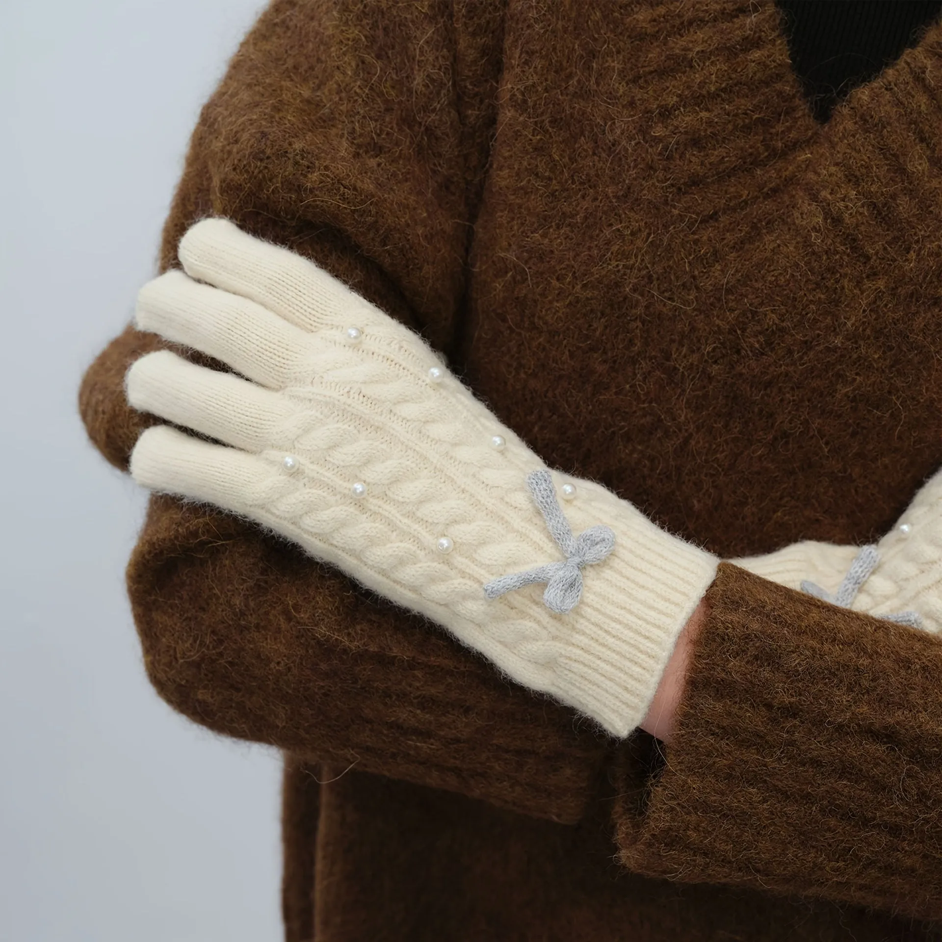 Boho Twist Knit Wool Gloves Simple Bow Imitation Pearl Decor Touchscreen Gloves Autumn Winter Coldproof Elastic Gloves