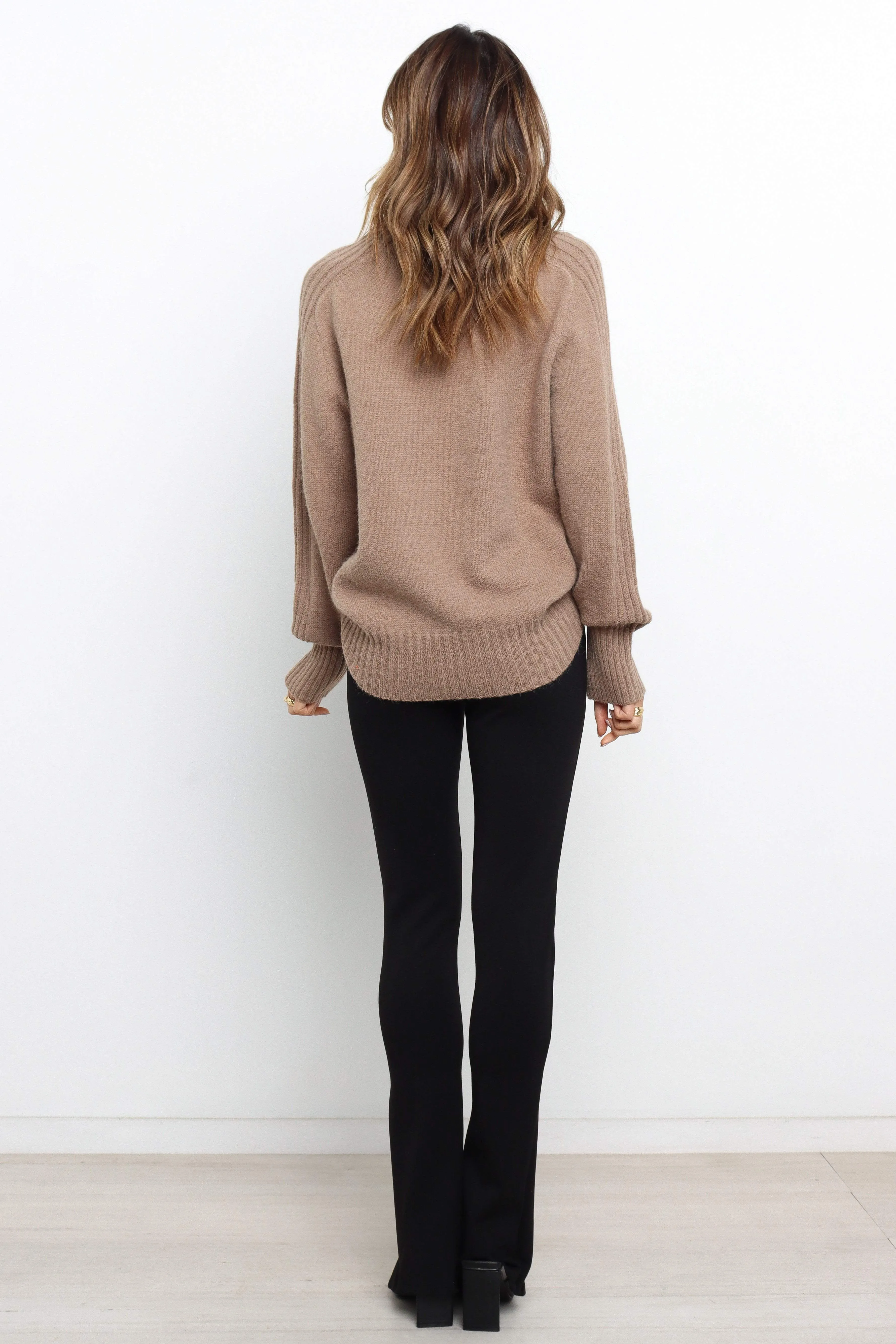 Cersi Knit Sweater - Mocha