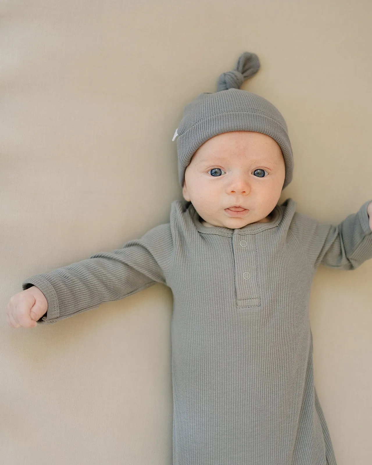 Grey Organic Ribbed Newborn Knot Hat