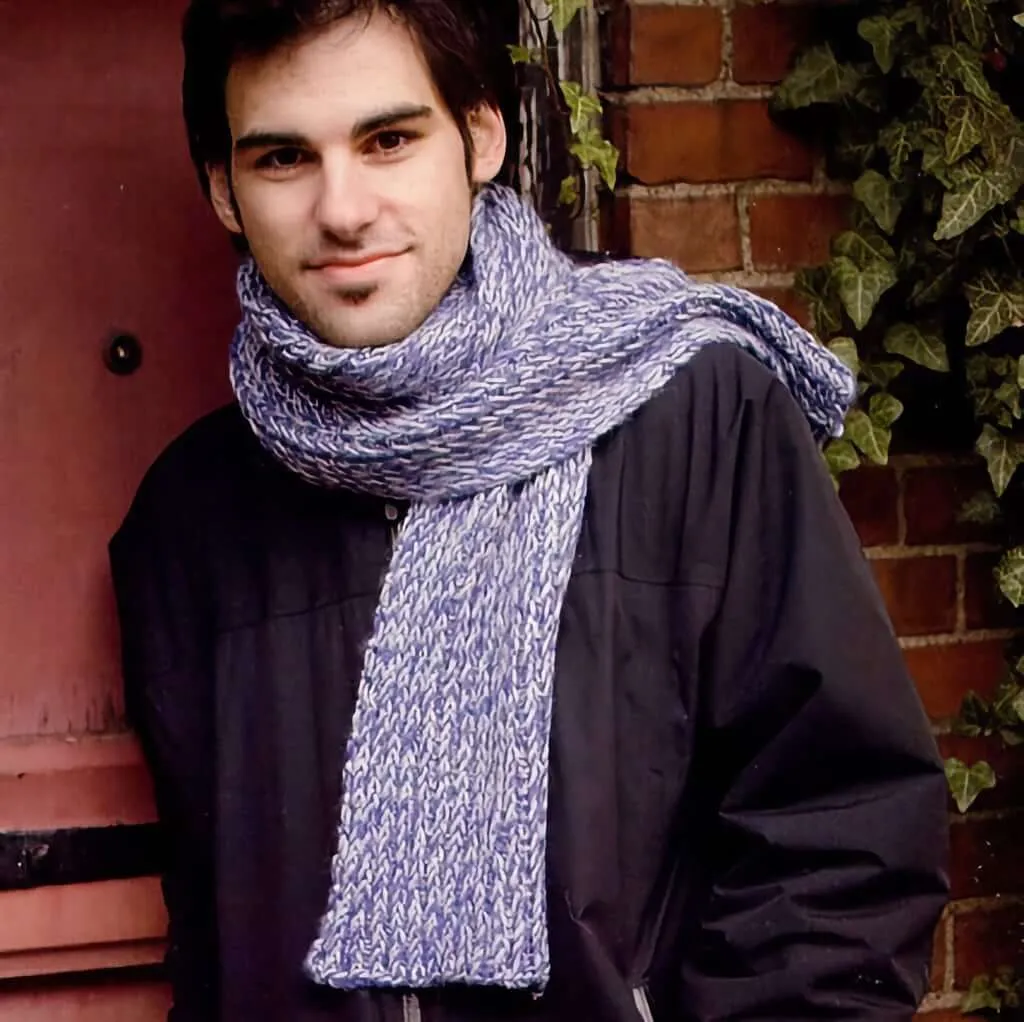 Hats, Mittens & Scarves: 25 Cool and Cozy Knitted Projects by Andrea Tung