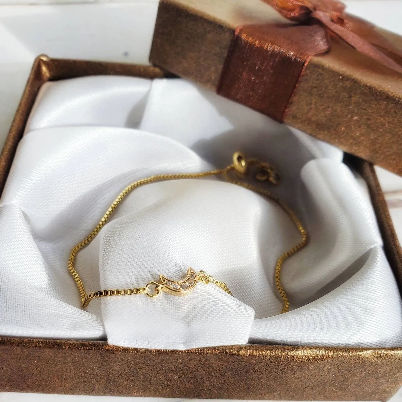 Moonlight at Midnight Holistics 14K Gold Delicate Moon Bracelet