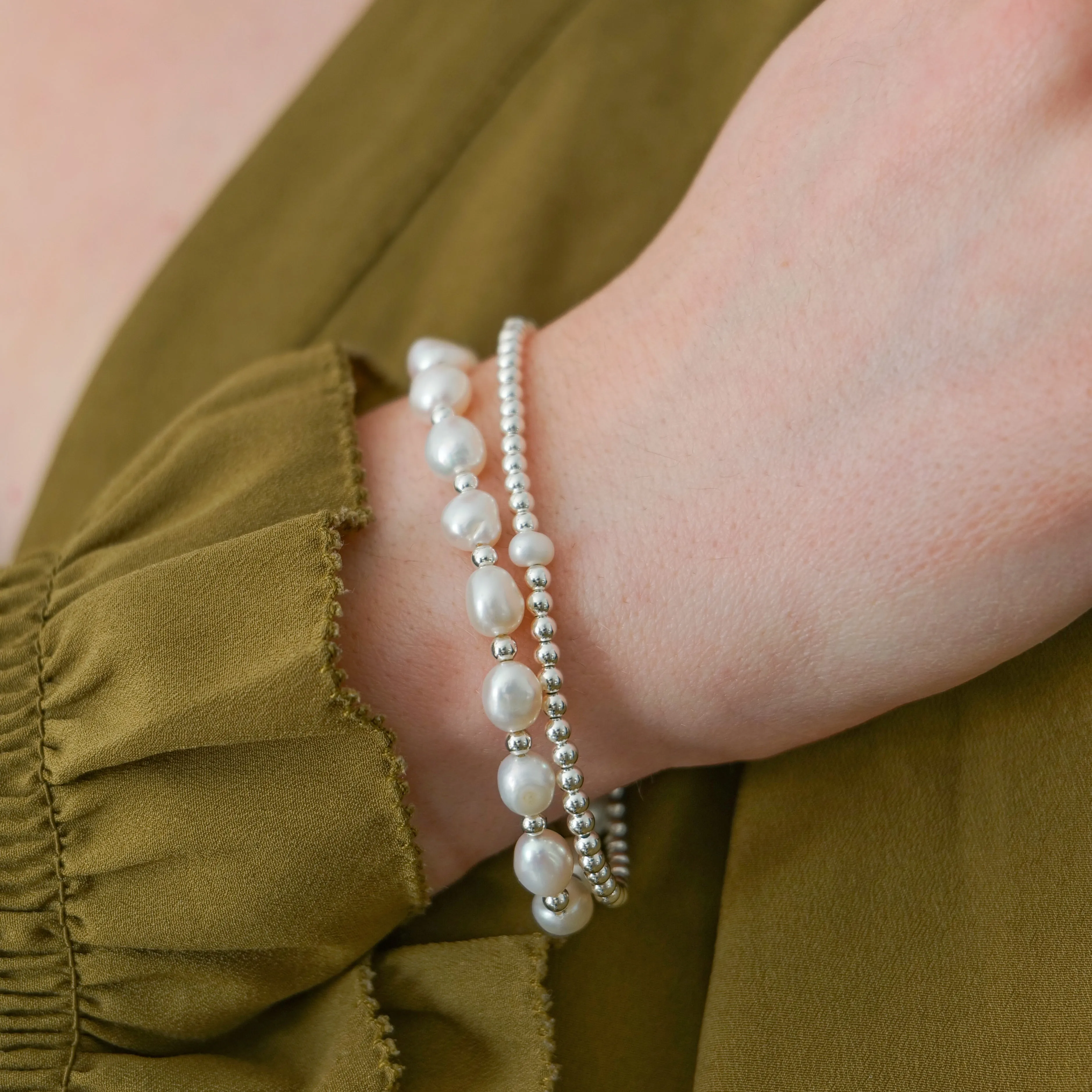 Pearl and Silver Bracelet Set